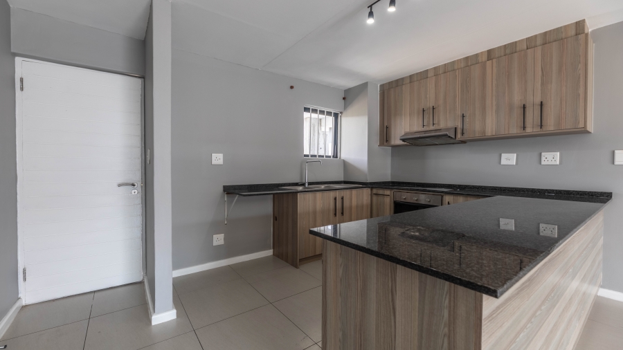 2 Bedroom Property for Sale in Parklands Western Cape